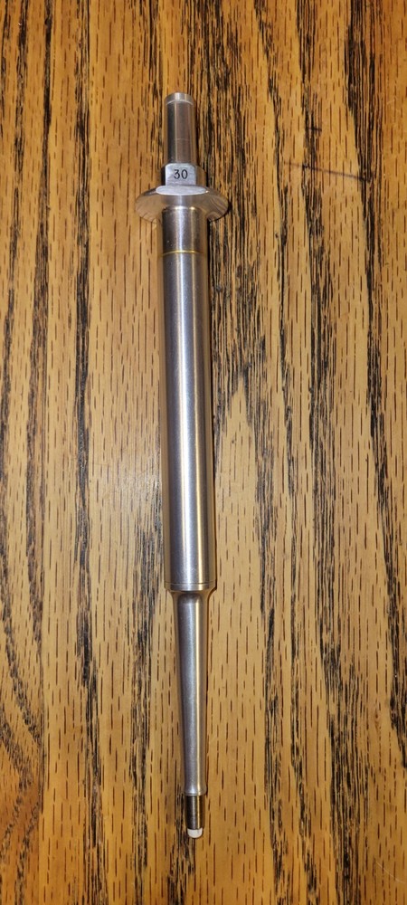 MLA Precision Pipette 30µL Silver with Detipper Nice