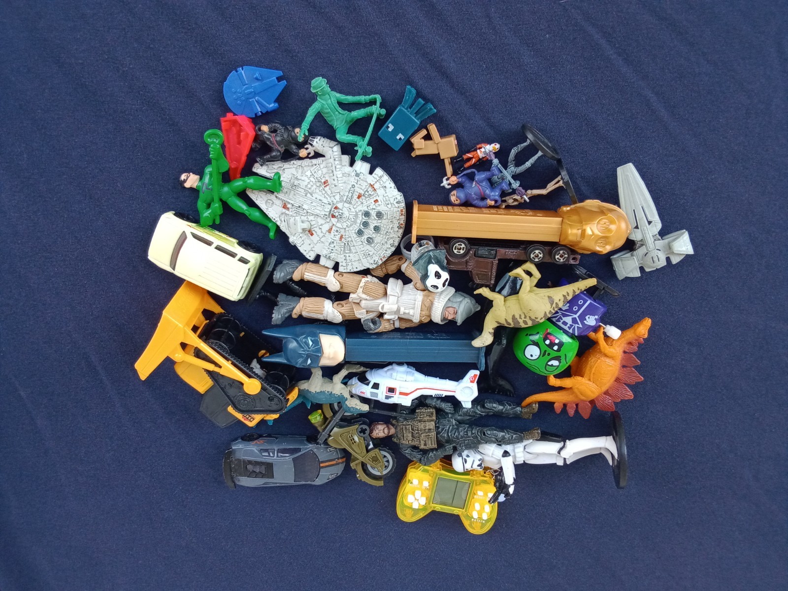 Assorted Toys/Figures - Kids Junk Drawer Lot #1