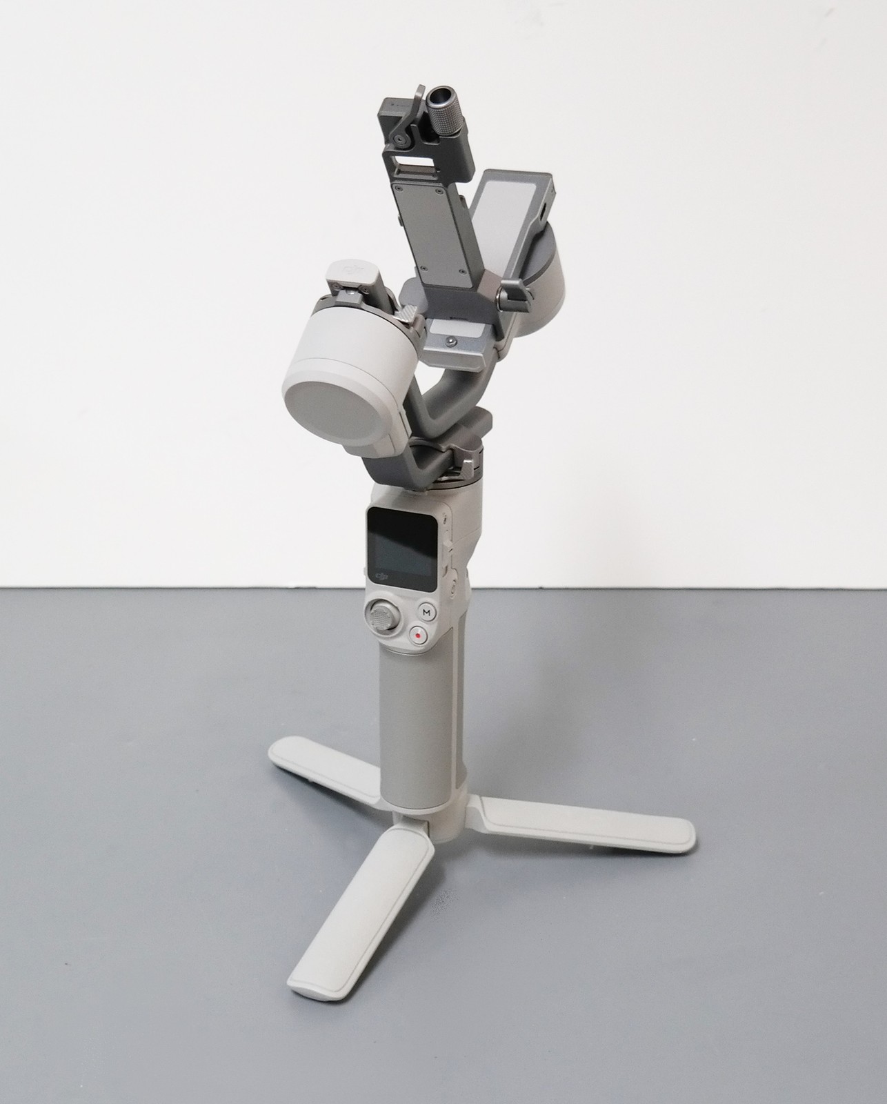 DJI RS 4 Mini 3-Axis Gimbal Stabilizer Gray CP.RN.00000442.01