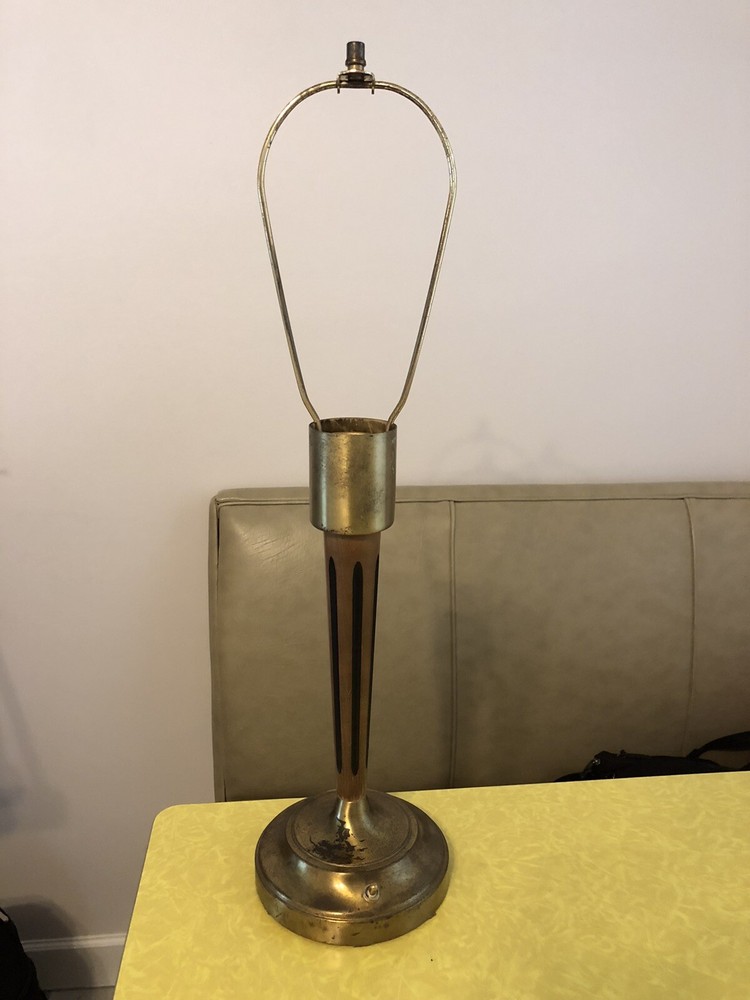 MID CENTURY MODERN WOOD DANISH TABLE LAMP