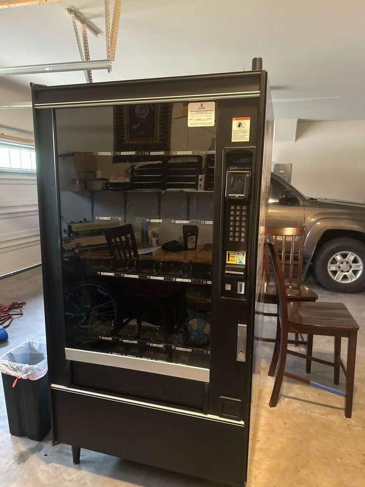 Vending machine for sale