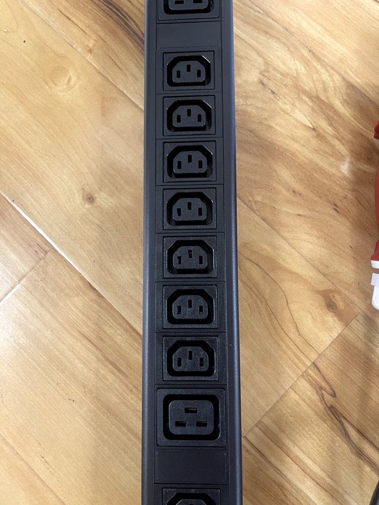 Rack Power Distribution Unit Metered PDU for Data Centers or bitcoin mining