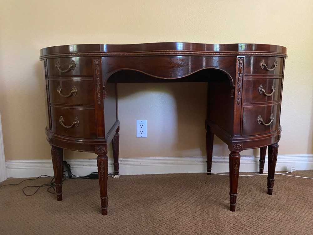 Early 1900s Ladies Vanity