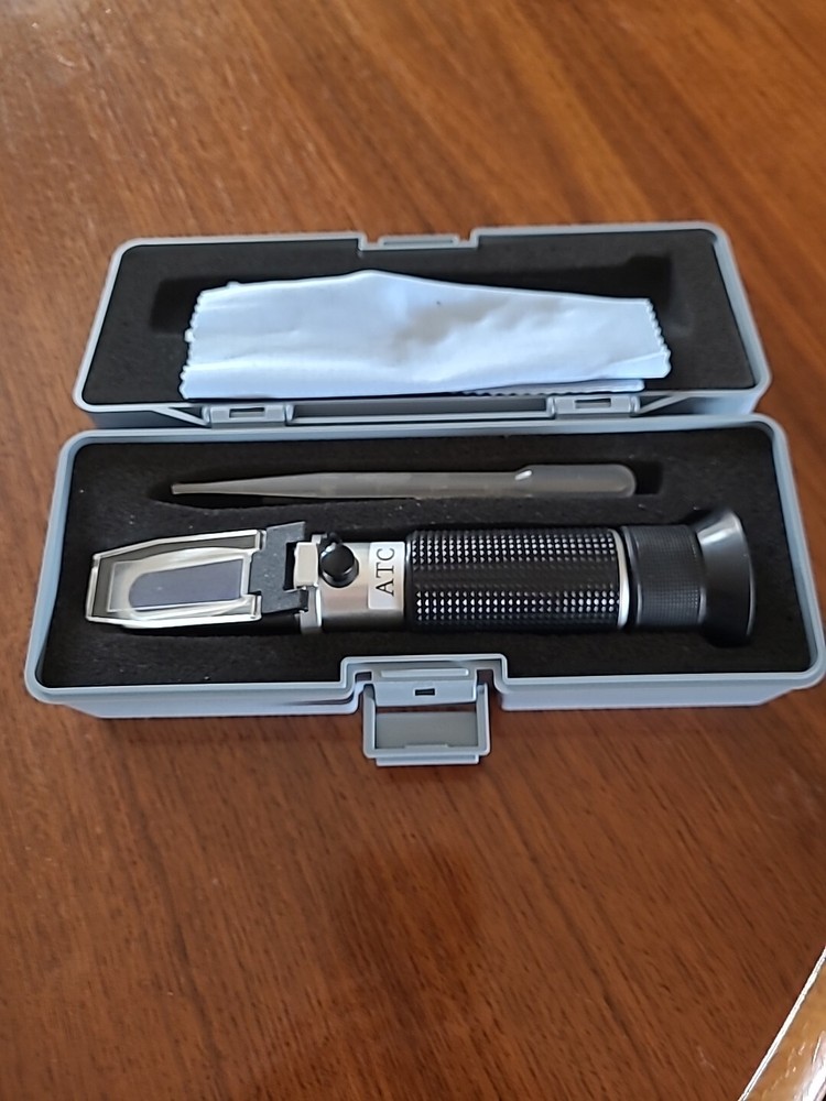 ATC portable refractometer New And Tested