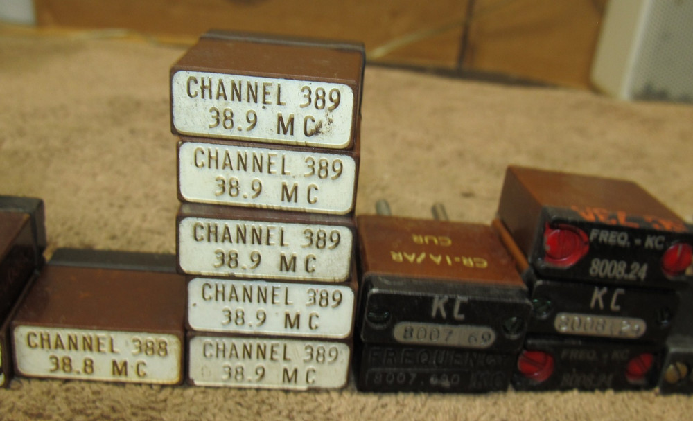 Lot Of 22 Military Ham Transmitter Crystals, Some Duplicates