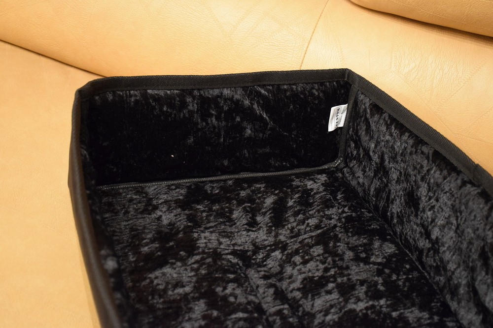 Custom padded cover for Dual CS-606 turntable