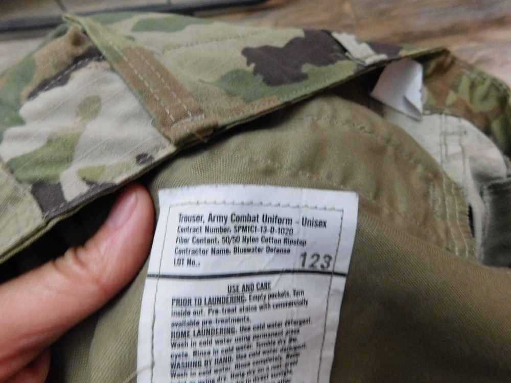 US ARMY OCP PANTS SIZE SMALL - SHORT