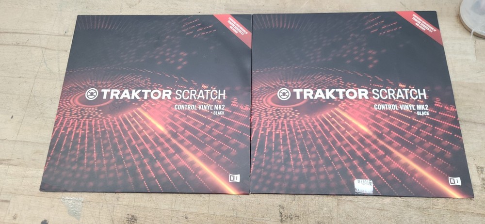 2x Native Instruments Traktor Scratch Pro Control Vinyl MK2 Black Record DJ