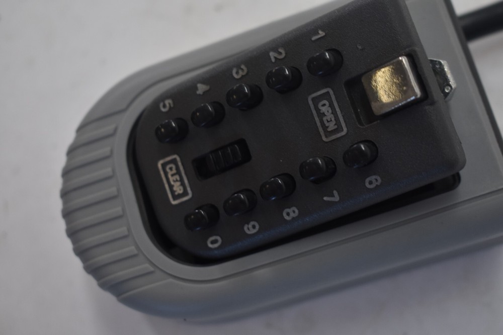 CCYX Portable KEy Lock w 1000 Personalized Codes Rust Resistant Gray/Black