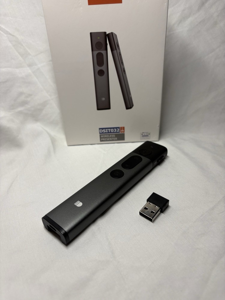 Doosl DSIT032 2.4GHz Wireless Presenter PowerPoint Open Box