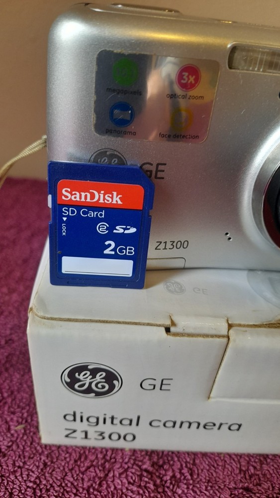 Digital Camera GE Z1300 Plus Memory Card Instructions In Original Box Tested