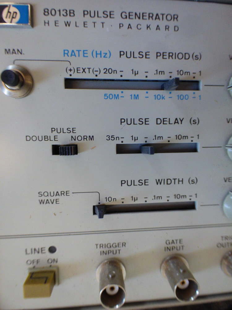 Hewlett Packard HP 8013B Pulse Generator. Used, untested except for plug in.