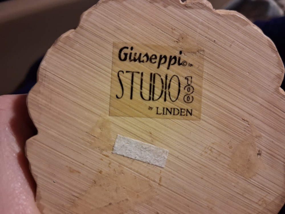 Giuseppi Studio 100 Fox Snow Globe Paperweight