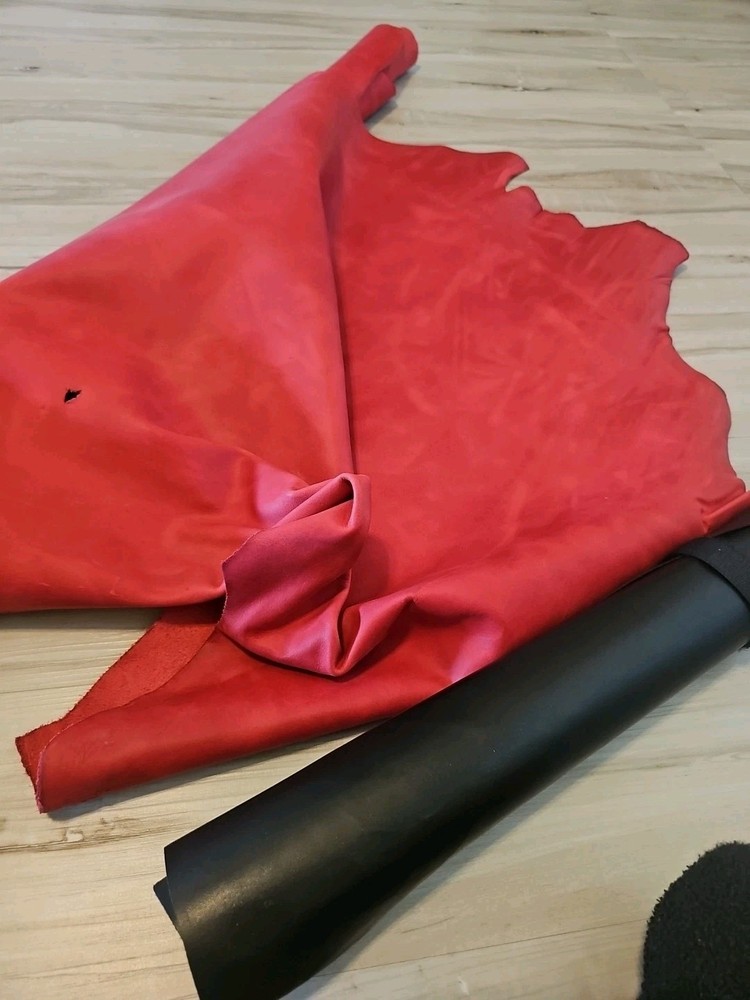 3-4oz MATTE DEVIL'S RED SEMI SMOOTH PULL- UP LEATHER HIDE PANEL,SHEET,12x12 19+s