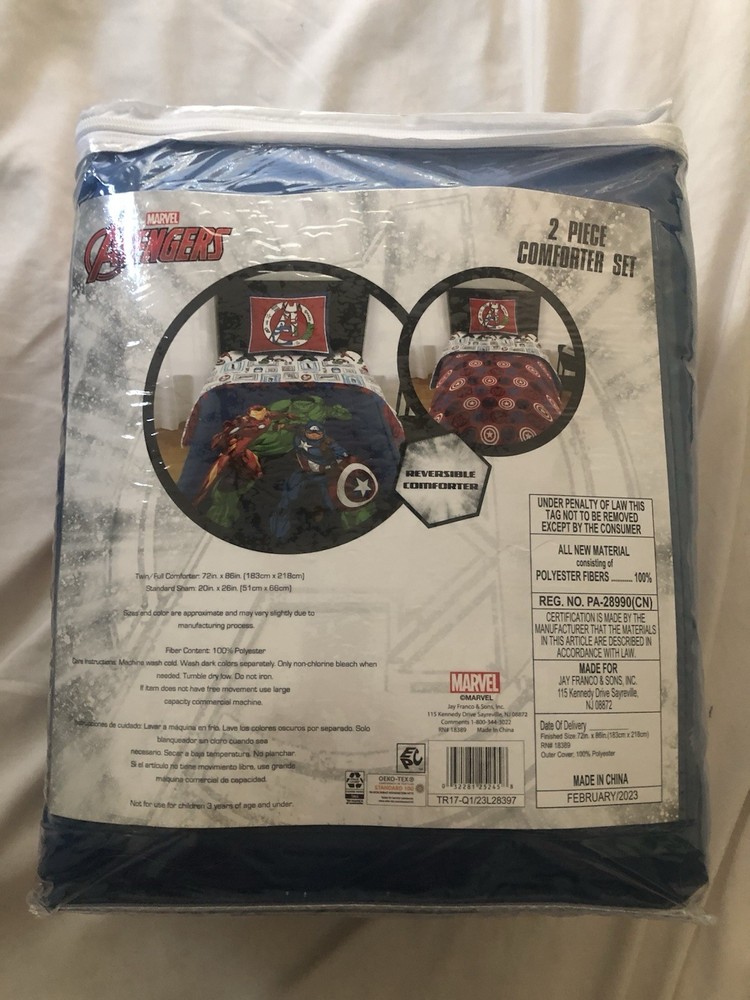 Marvel Super Hero Twin Comforter Set
