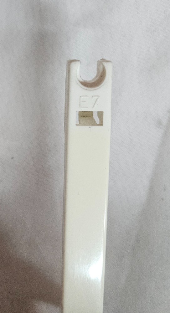 ROLAND KR-75 Keyboard White E7 Replacement KEY