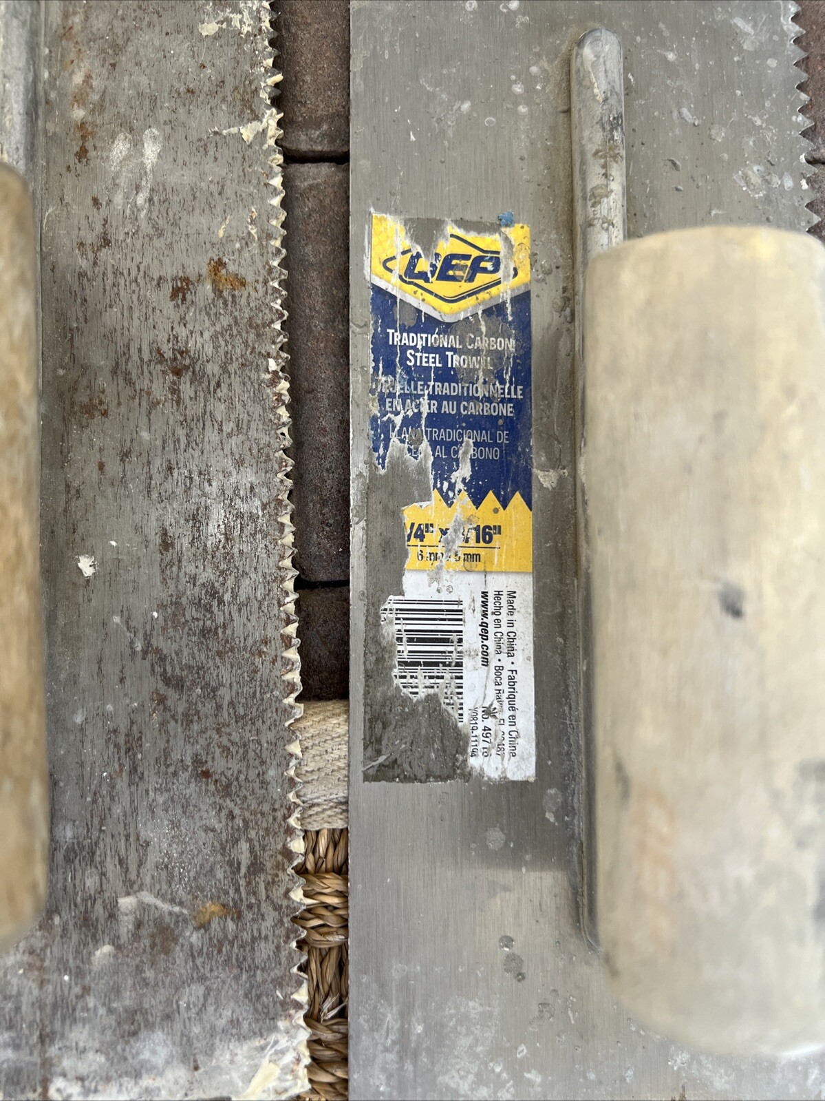 CERAMIC TILES TROWELS/ VARIOUS SIZES/ODD LOT 10 W/ WOOD GROUT FLOATs