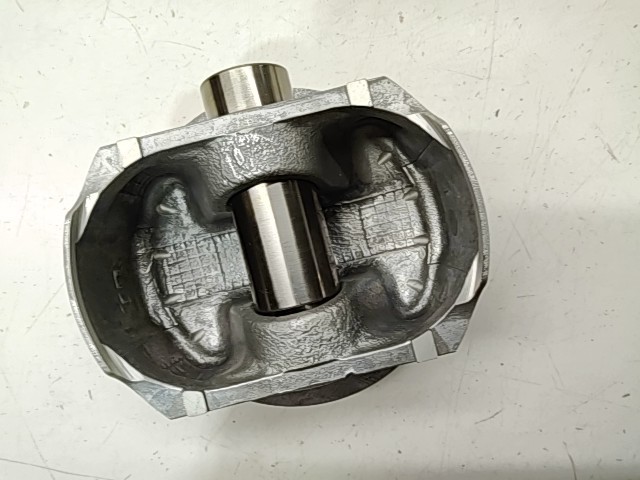 Piston and Pin - 2000 Polaris NOS