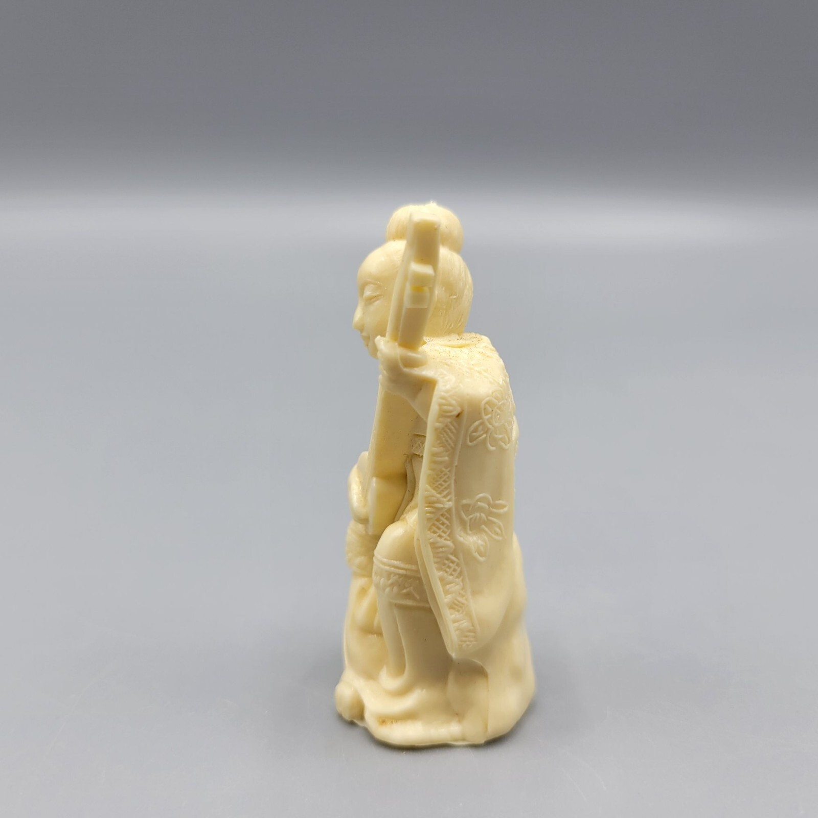 Vtg Resin Japanese Netsuke Oriental Asian Women Figurine Playing Instrument 2"
