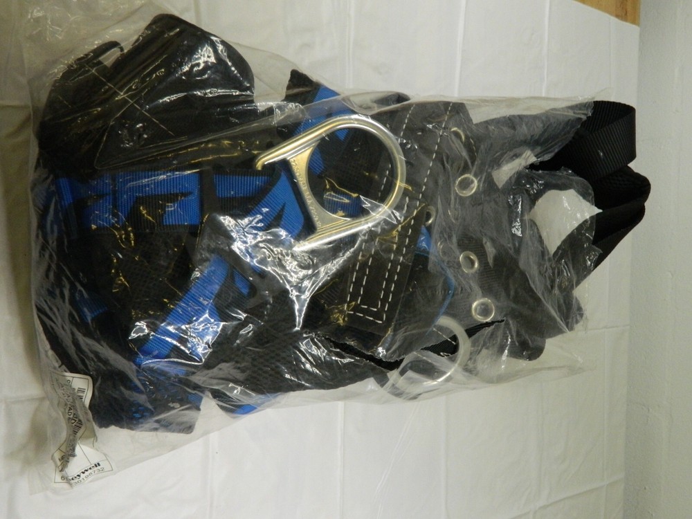 MILLER Fall Protection Harnesses 2X-Large & 3X-Large, Polyester ACA-TB-BDP2/3XLB