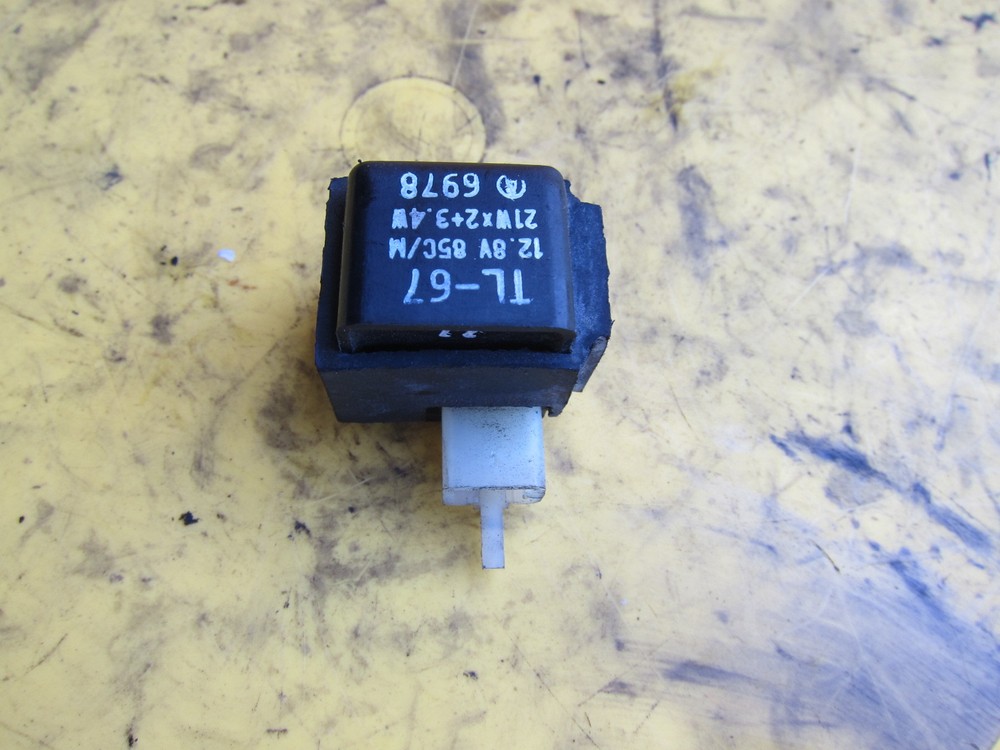 1995 Suzuki GS500 E OEM RELAY