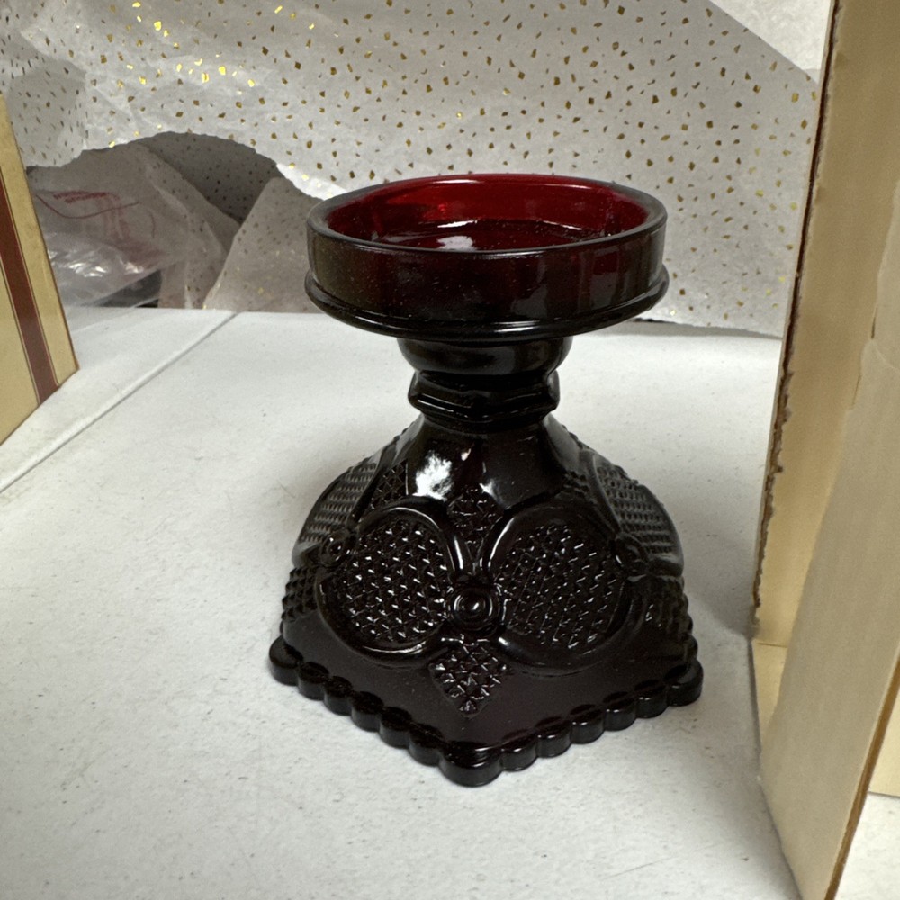 1876 Cape Cod Collection Avon Ruby Red Hurricane Candle in Box