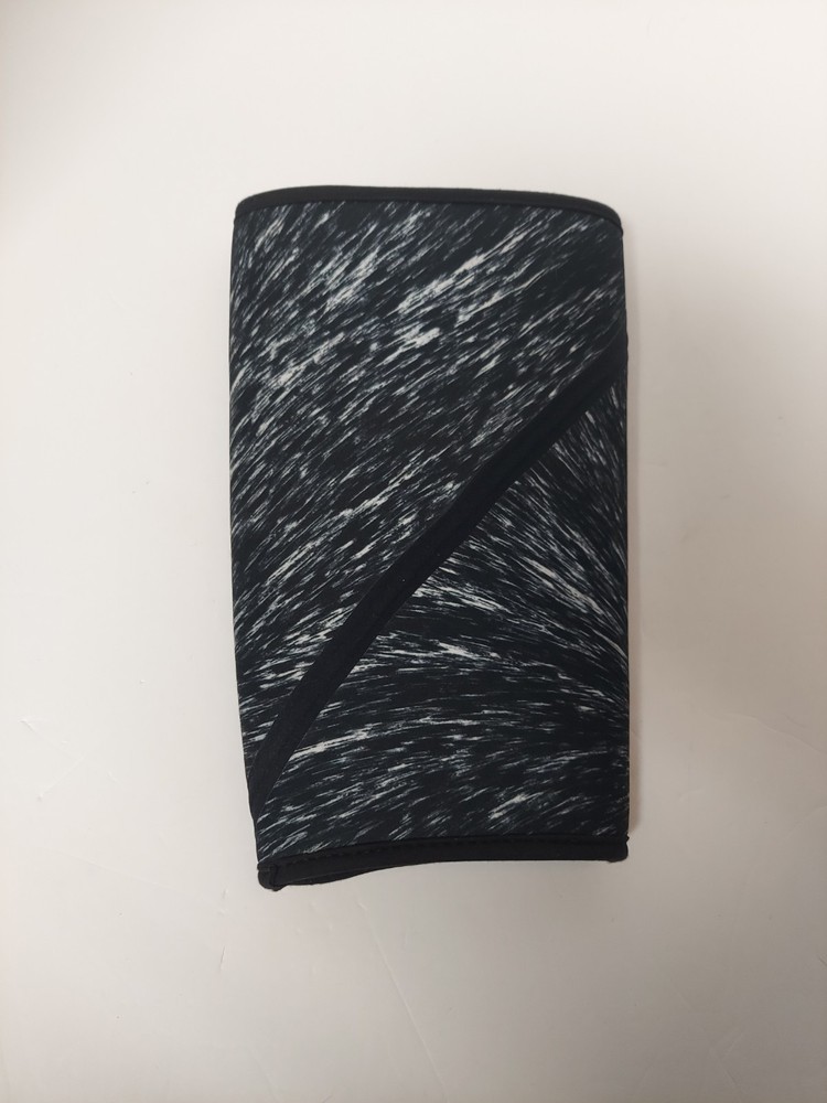 Yanuk Berserk Eclipse Single Knee Sleeve