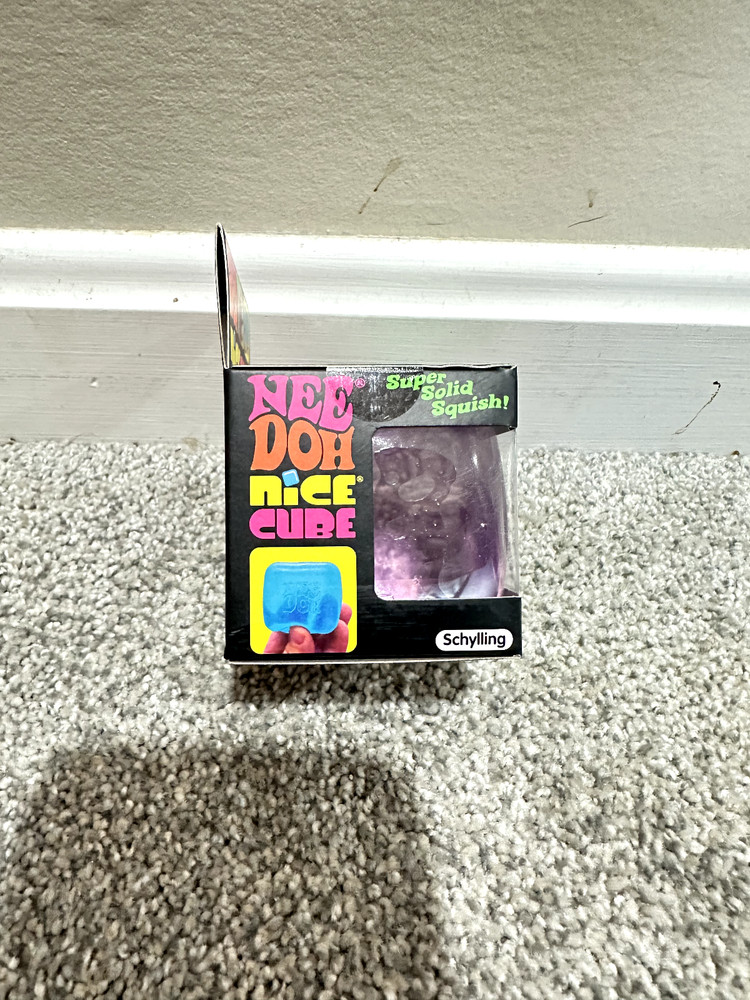 NeeDoh Nice Cube Brand New In Box Ships Today!
