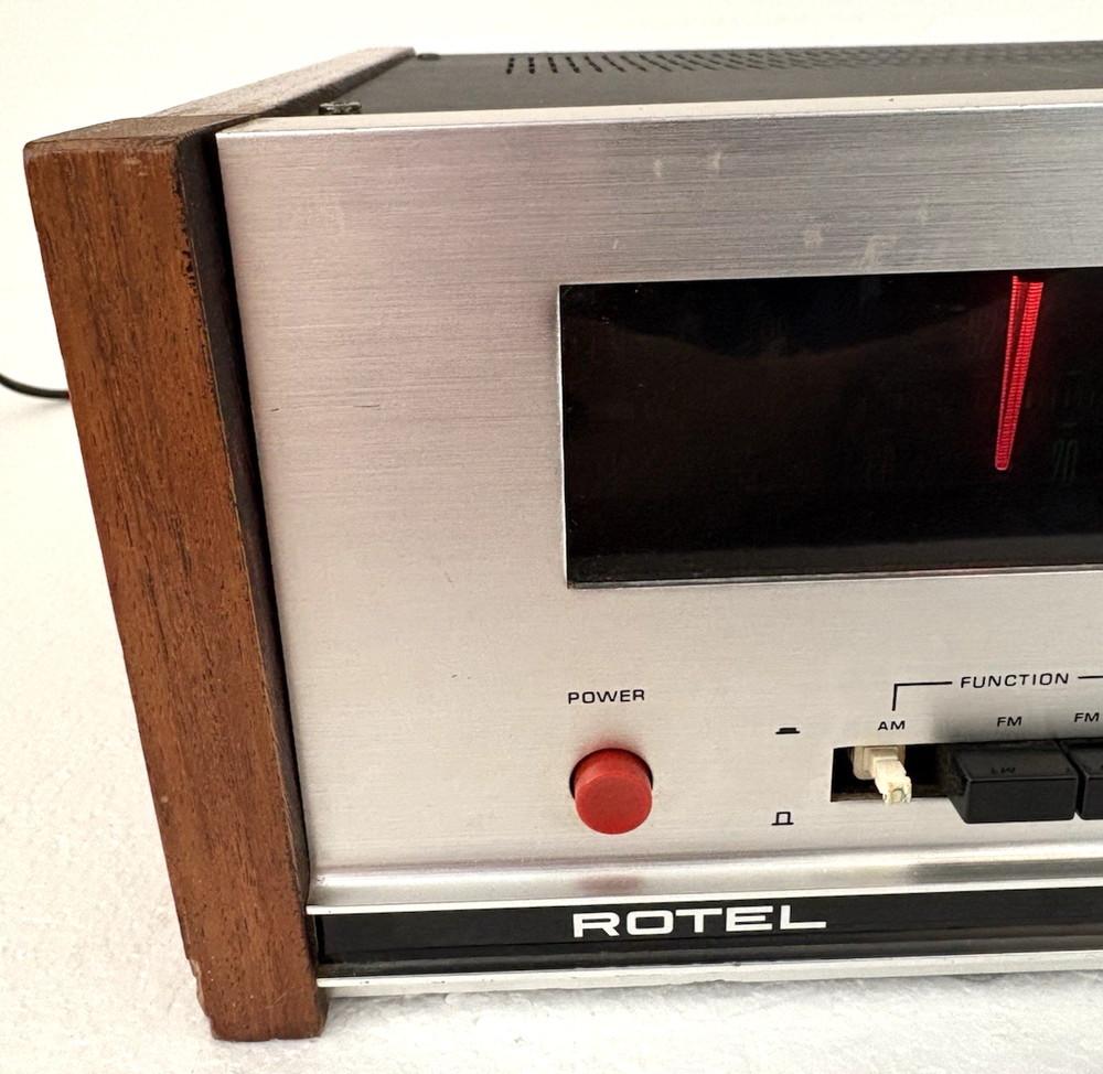Rotel Solid State Stereo Tuner RT-620 Tested & Working!
