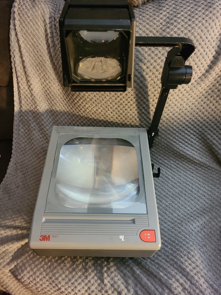 3M Model 9085 Overhead projector