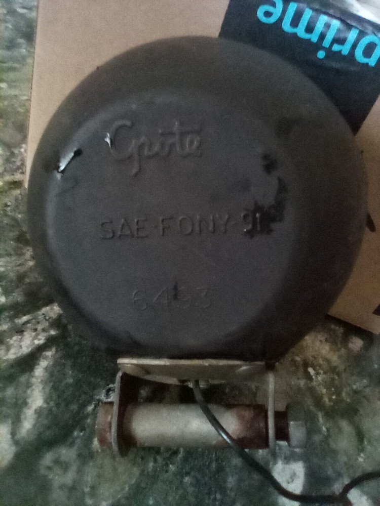 2 Vintage GROTE 6493 Tractor Headlights