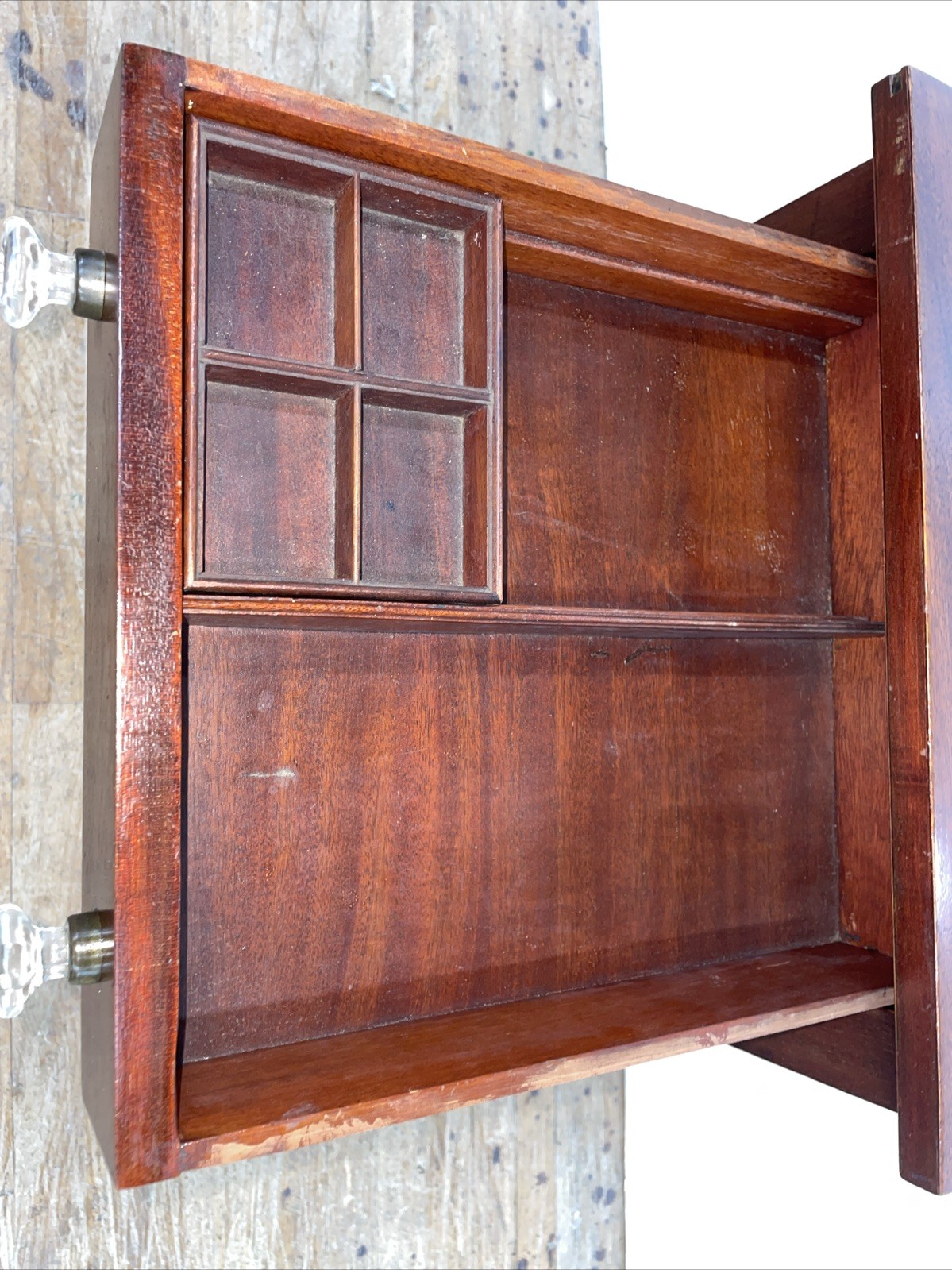 Vintage Mahogany 2 Drawer Table Nightstand lamp stand Glass knobs