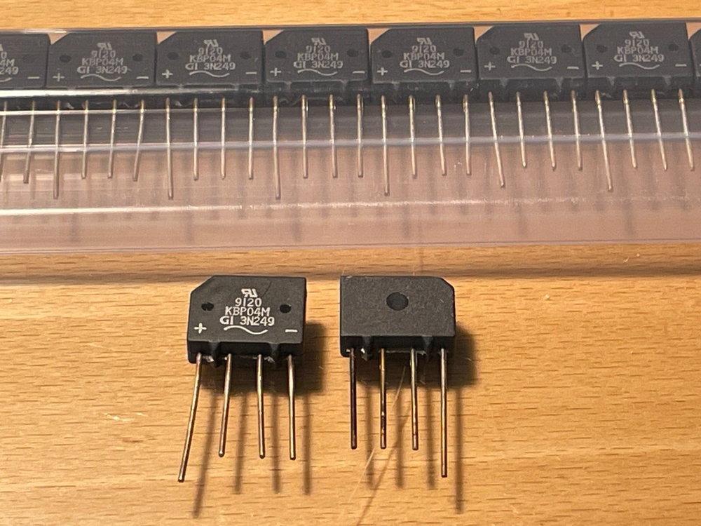 GI 3N249 1.5A 400V Glass Passivated Single-Phase Rectifier Bridge.