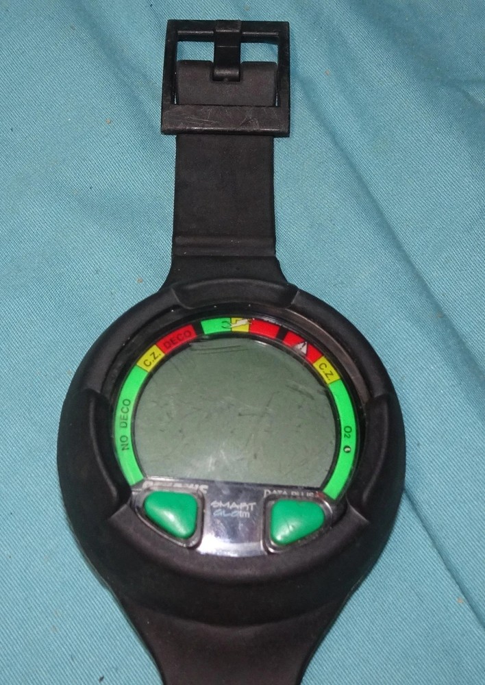 Oceanic Data Plus 2 Air & Nitrox Puck Module Scuba Dive Computer & wrist boot