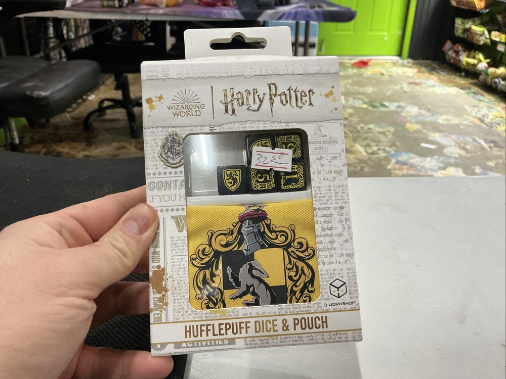 Harry Potter Hufflepuff Dice & Pouch