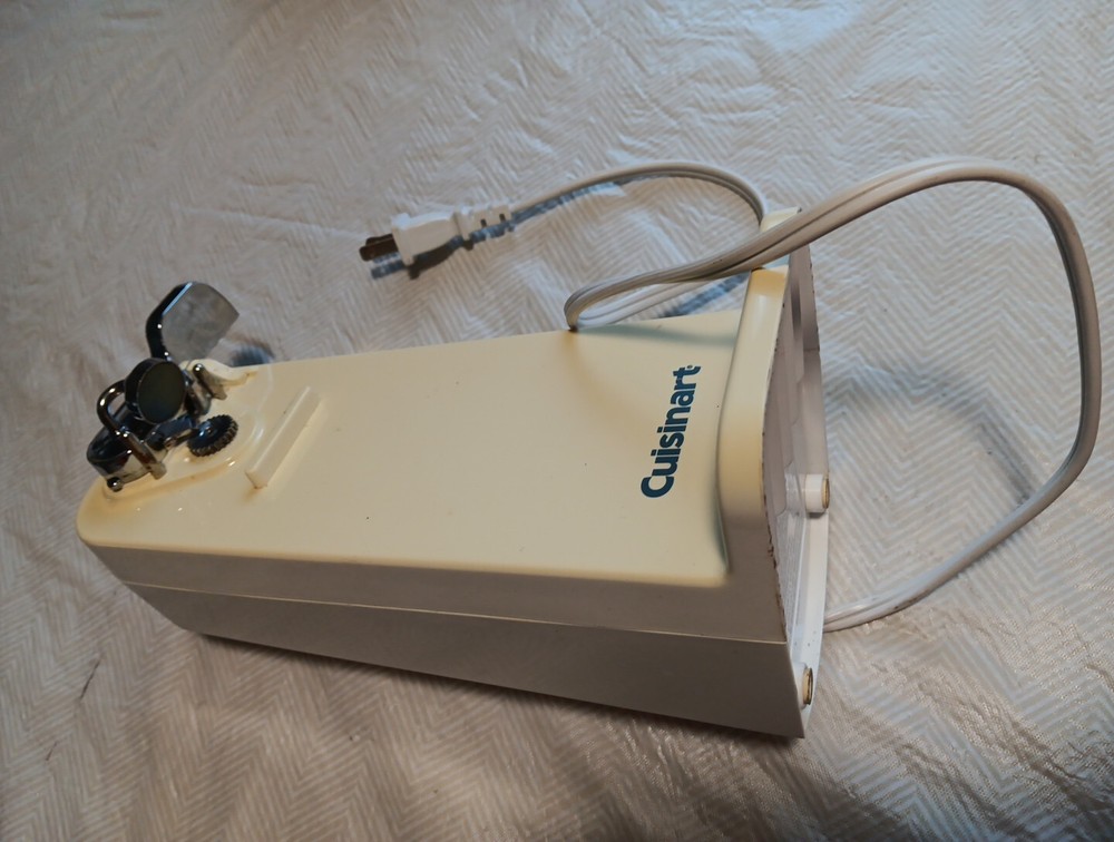 Cuisinart Deluxe Can Opener, White