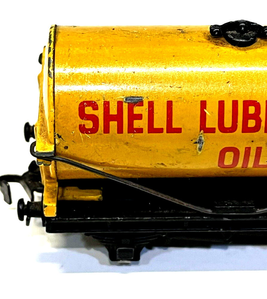 Lima 00 Gauge Shell Fuel Tanker Yellow