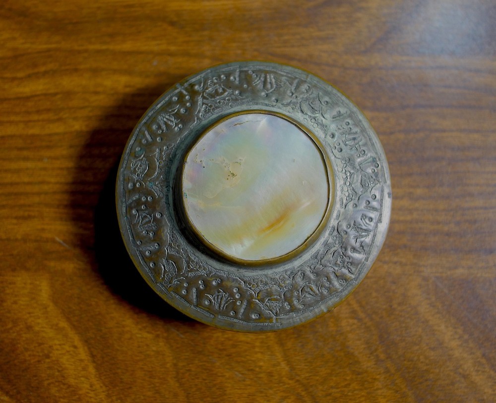 Vintage Face Powder Case