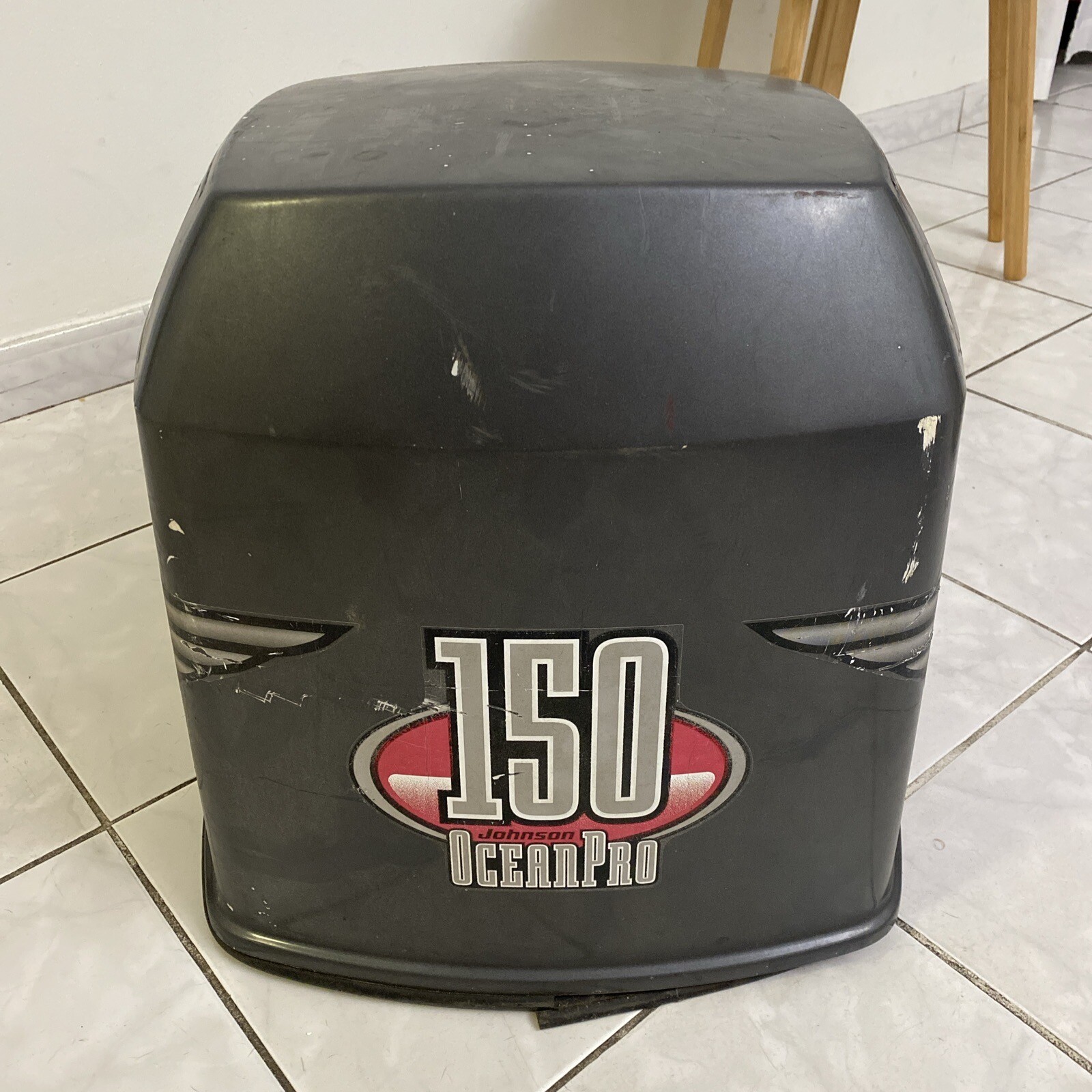 Johnson Outboard 150hp Cowl ocean pro Oem