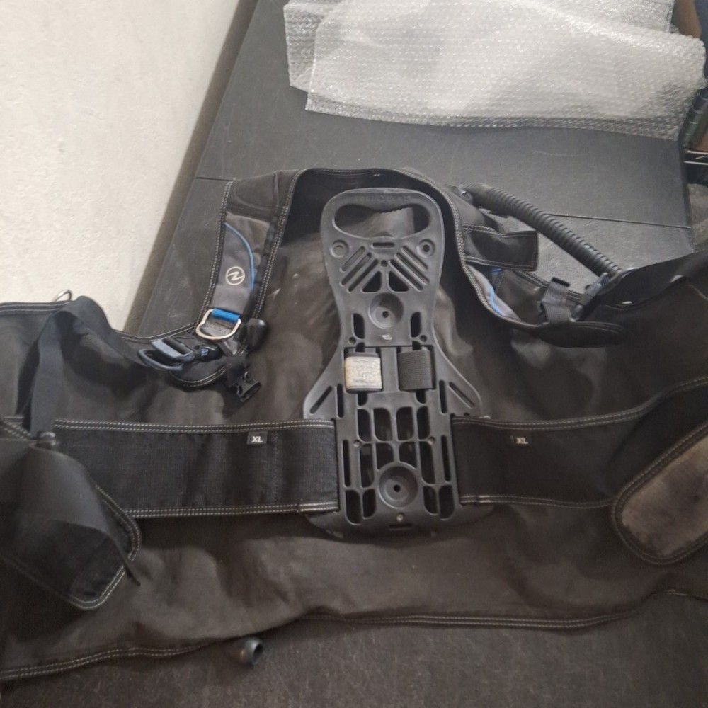 Aqualung Pro HD Size XL extra Large Xtra Good condition!