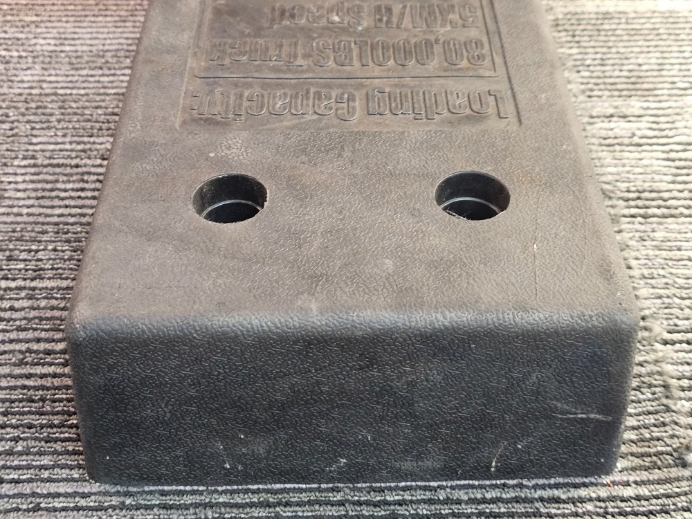 Rectangular Molded 17.5" x 10" 4 Hole Rubber Loading Dock Impact Bumper, Black