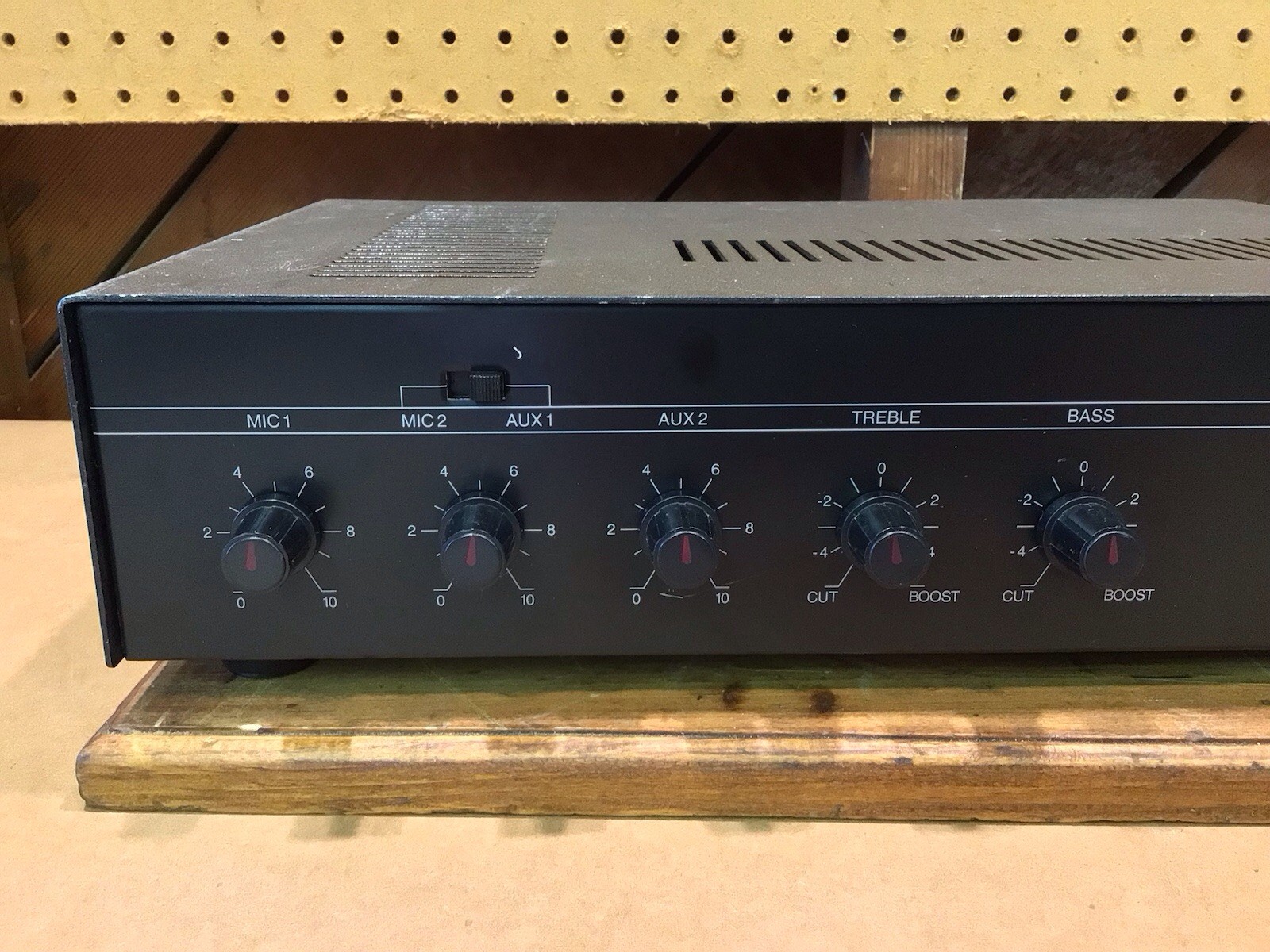 Bogen Classic Series C-35 Amplifier PA. Tested