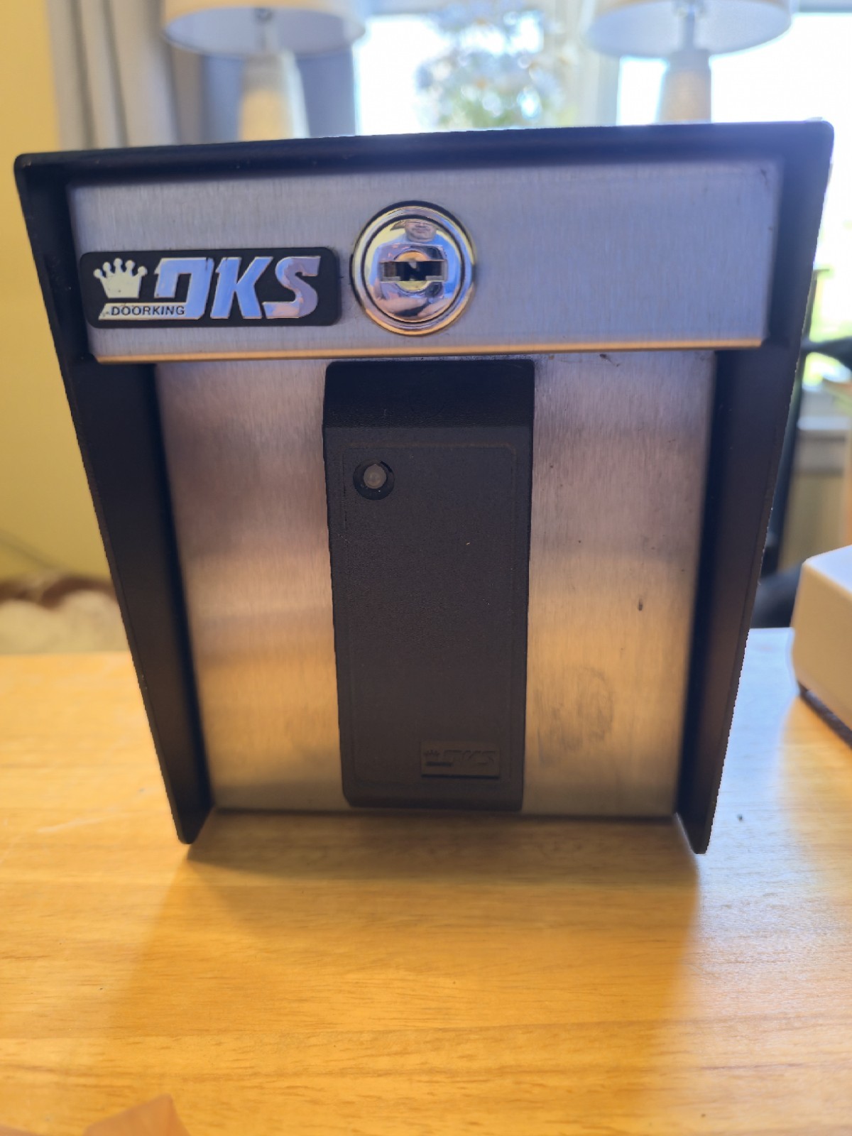 DoorKing 1520-080 Card Reader Lock