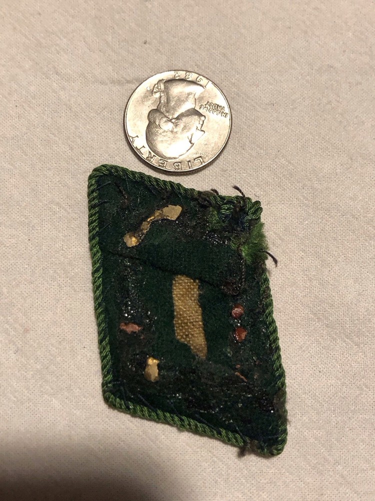P210 - WWII German - Collar Tab - Single - Luftwaffe - 3 Pips