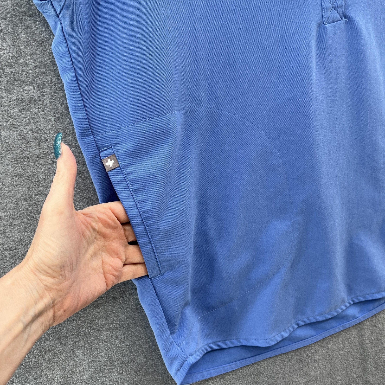 FIGS Shirt Womens XS Blue Rafaela Short Sleeve Relaxed V Neck Scrub Tunic