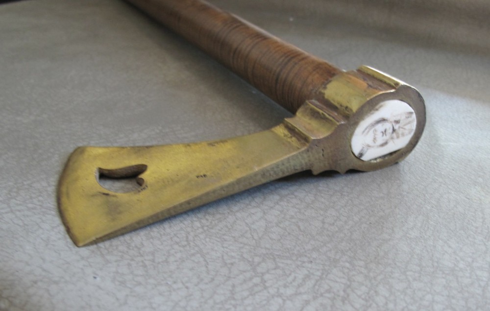 Custom-Made Fighting Tomahawk w/Scrimshaw.