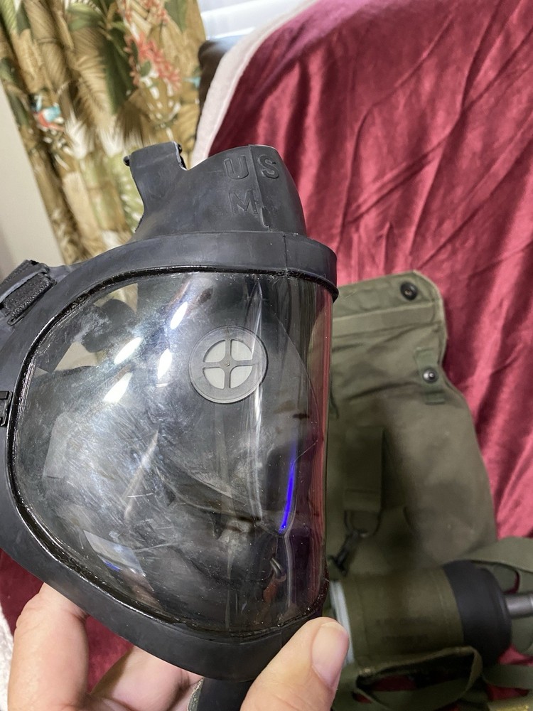 US Gas Mask “Full Face”  Medium Size.