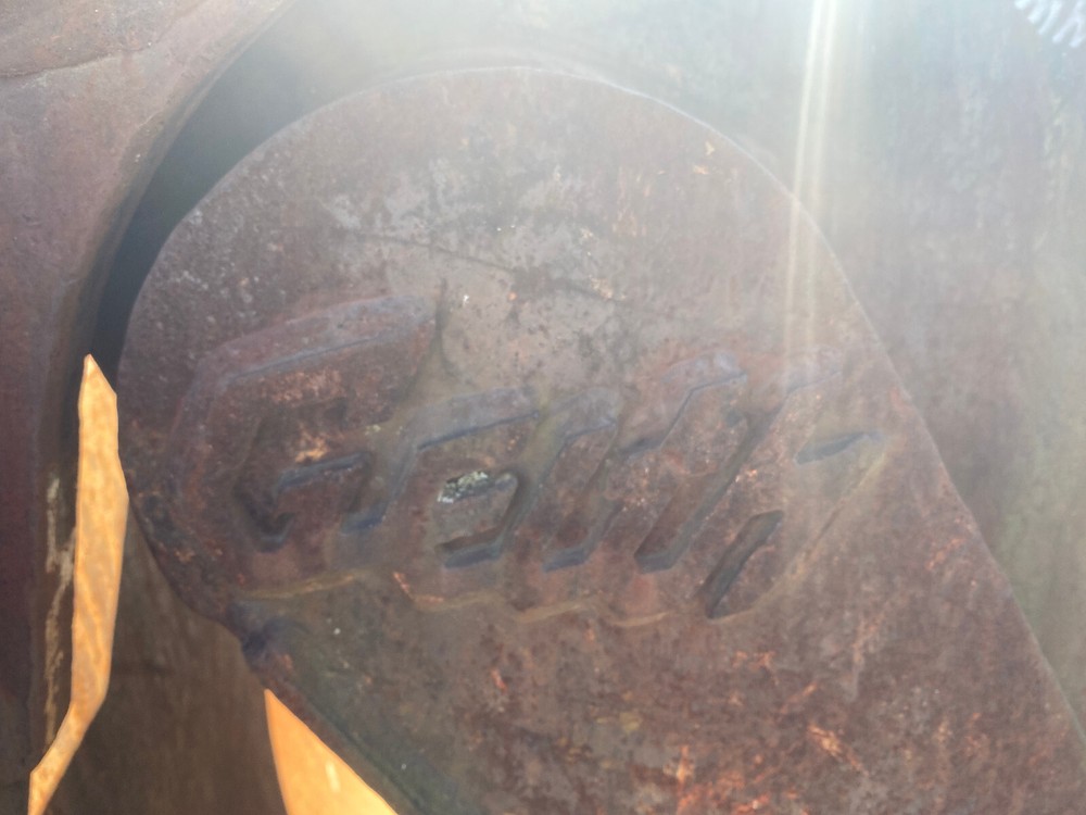 Geith 2 over 3 Excavator Grapple Attachment, 80mm Pins