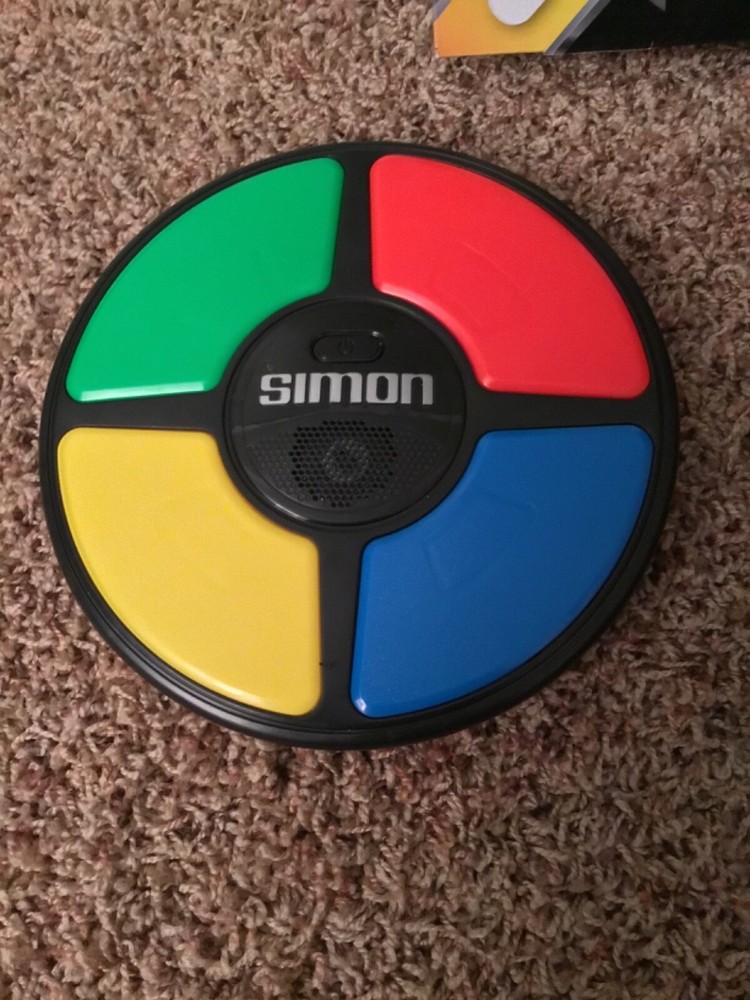 2020 Hasbro Simon Game