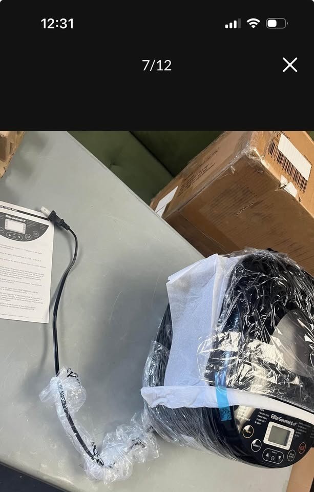 Elite Cuisine Programmable Bread Machine with 19